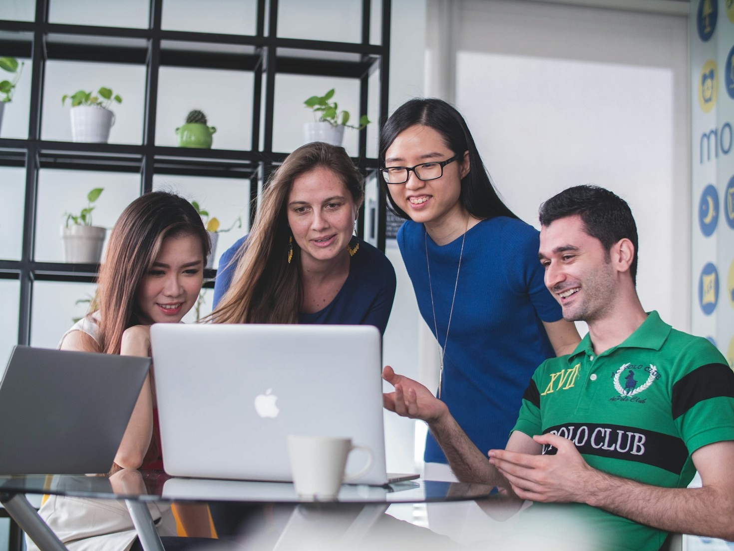 Estrategias modernas de arquitectura de datos y APIs robustas